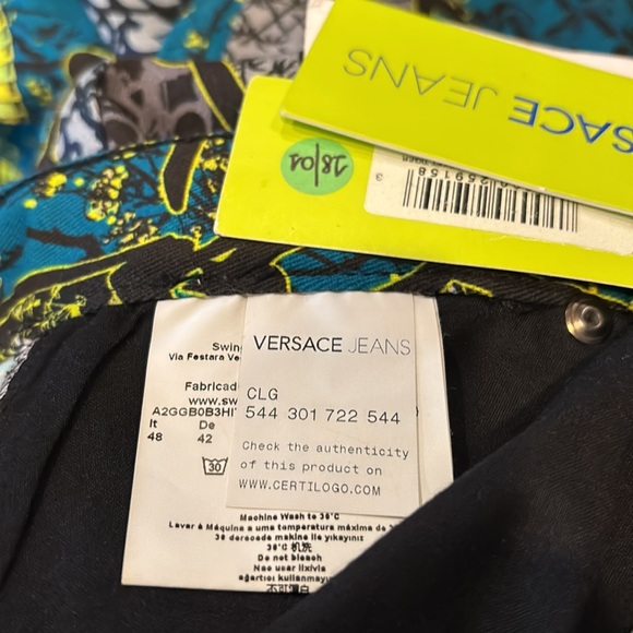NWT VERSACE MENS SLIM SKINNY FIT JEANS PANTS, MULTI 34”W x 32”L STRAIGHT LEG - Picture 7 of 8